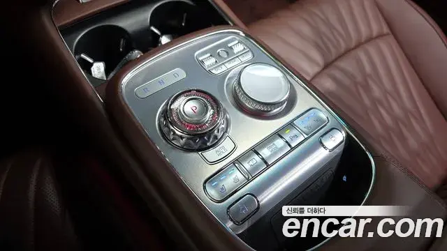 Genesis G90 2023 — Photo 9/20