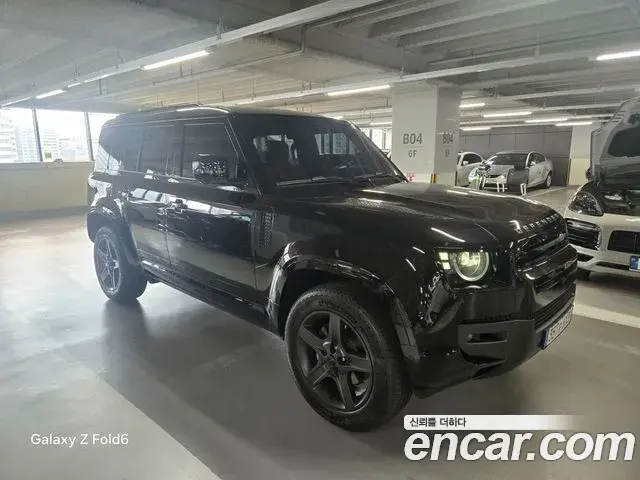 Land Rover Defender 2026 — Photo 3/11