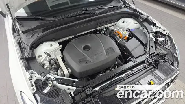 Volvo XC60 2025 — Photo 5/20