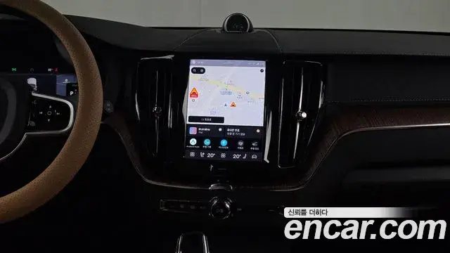 Volvo XC60 2025 — Photo 13/20