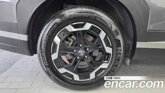 Hyundai Santa Fe 2023 — Photo 5/20