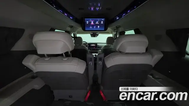 Kia Carnival 2025 — Şəkil 12/20