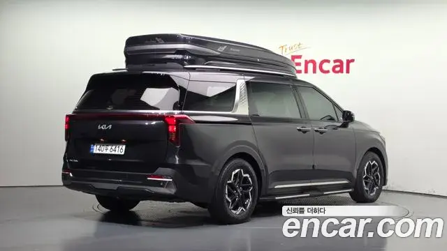 Kia Carnival 2024 — Photo 2/20