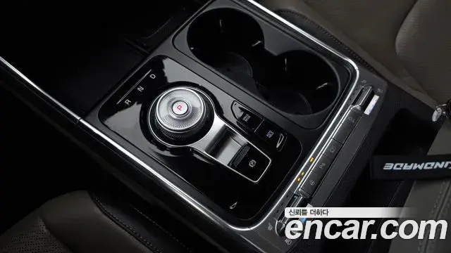 Kia Carnival 2024 — Photo 9/20