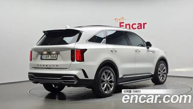 Kia Sorento 2022 — Photo 2/20