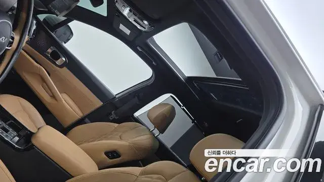 Kia Sorento 2022 — Photo 19/20