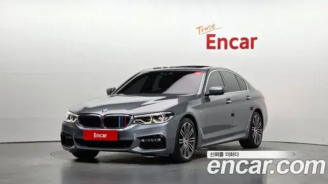 BMW 5 Series 2018 — Photo 9/20