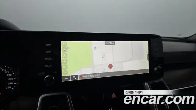 Kia Sorento 2022 — Şəkil 18/20