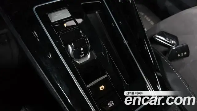 Volkswagen Golf 2025 — Şəkil 9/20