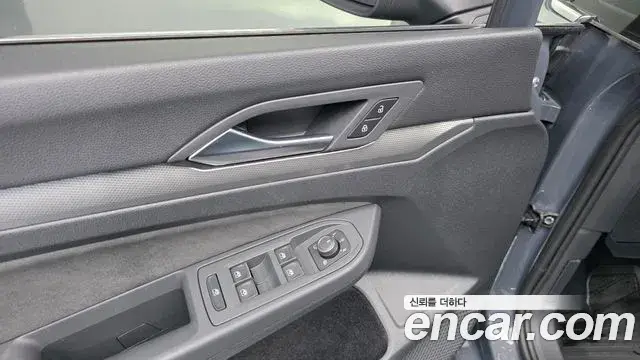 Volkswagen Golf 2025 — Şəkil 20/20