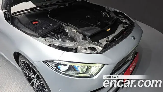 Mercedes-Benz CLS-Class 2020 — Photo 6/20