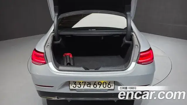 Mercedes-Benz CLS-Class 2020 — Photo 17/20