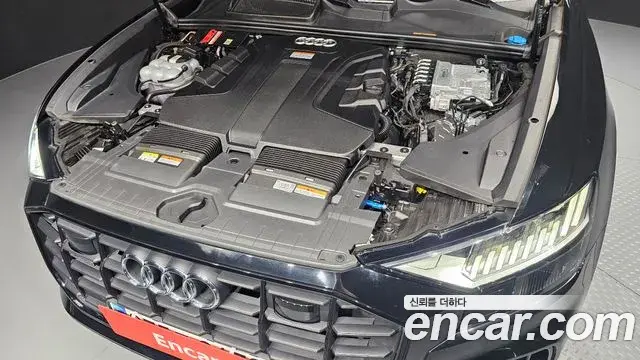 Audi Q7 2023 — Photo 6/20