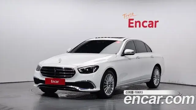 Mercedes-Benz E-Class, 2023