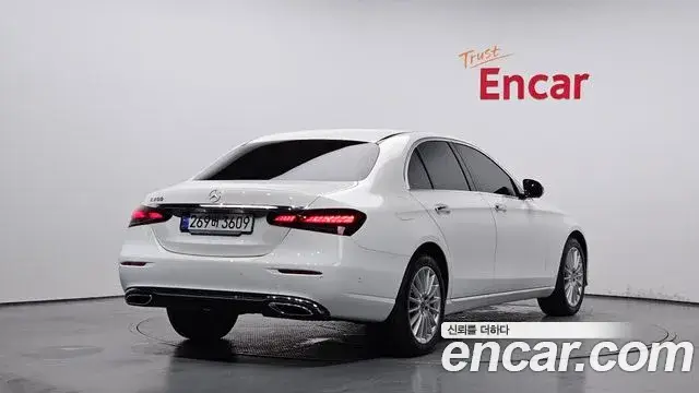 Mercedes-Benz E-Class, 2023