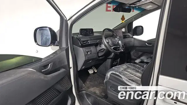 Hyundai Staria 2021 — Photo 11/20