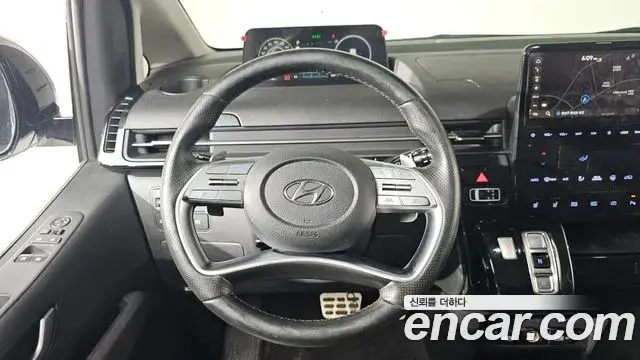 Hyundai Staria 2021 — Photo 13/20