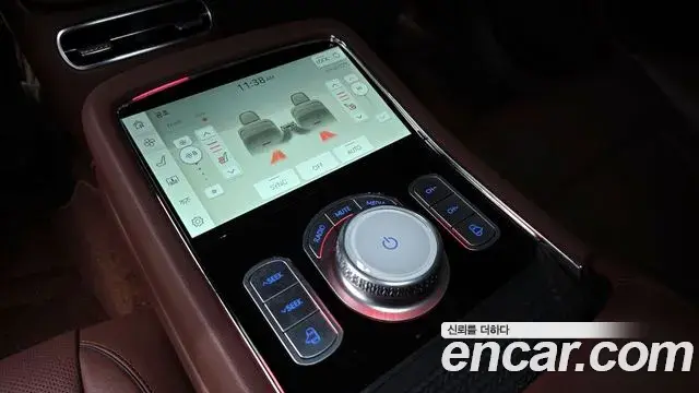 Genesis G90 2022 — Photo 17/20