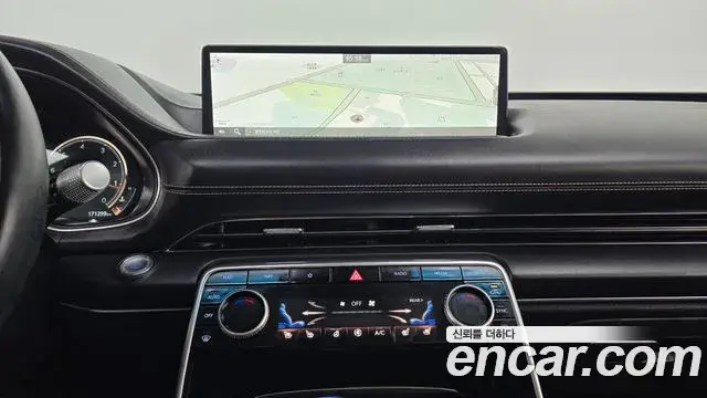 Genesis GV80 2021 — Photo 14/20