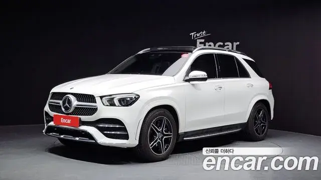 Mercedes-Benz GLE-Class 2021 — Photo 1/20