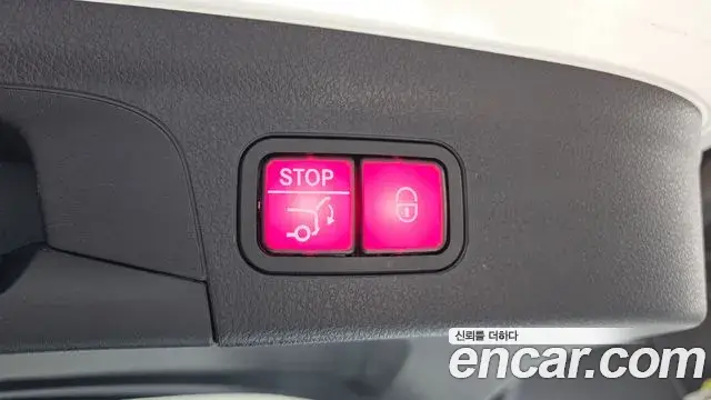 Mercedes-Benz GLE-Class 2021 — Photo 18/20