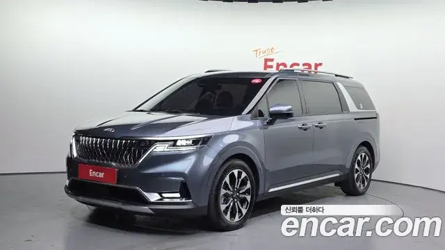 Kia Carnival 2021 — Фото 1/20