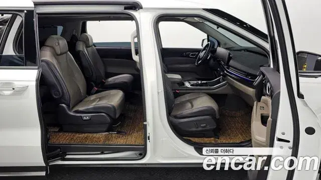 Kia Carnival 2024 — Photo 11/20