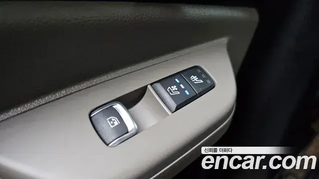 Kia Carnival 2024 — Photo 17/20