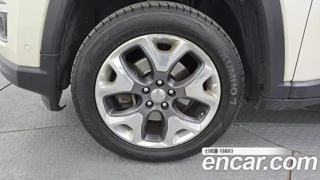 Jeep Compass 2020 — Фото 5/20