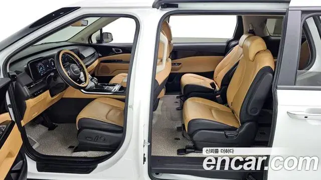 Kia Carnival 2023 — Фото 10/20