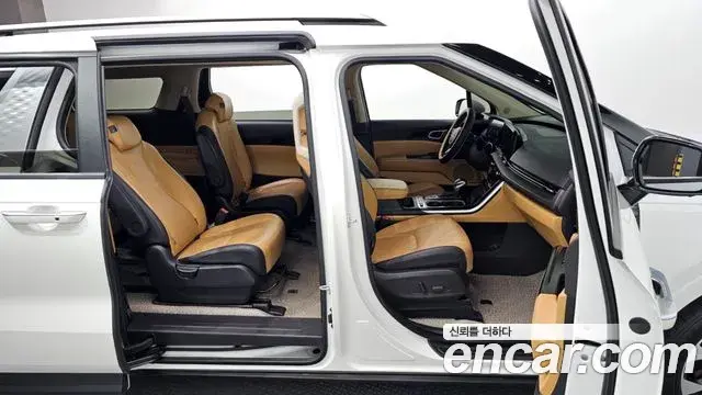 Kia Carnival 2023 — Фото 11/20