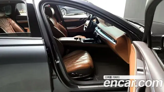 Genesis Electrified G80 2020 — Photo 11/20