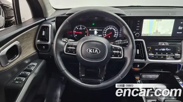 Kia Sorento 2021 — Photo 13/20