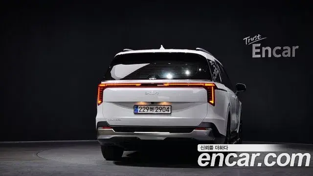 Kia Carnival 2024 — Photo 4/20