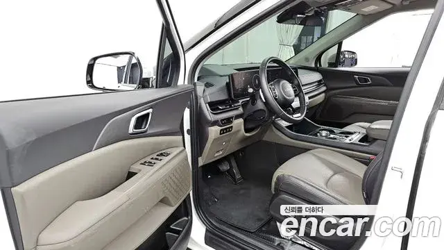 Kia Carnival 2024 — Photo 10/20