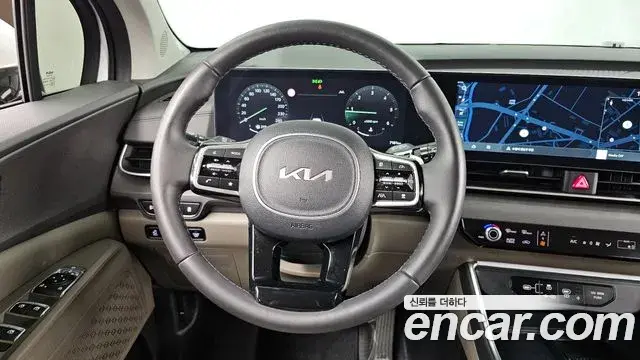Kia Carnival 2024 — Photo 13/20