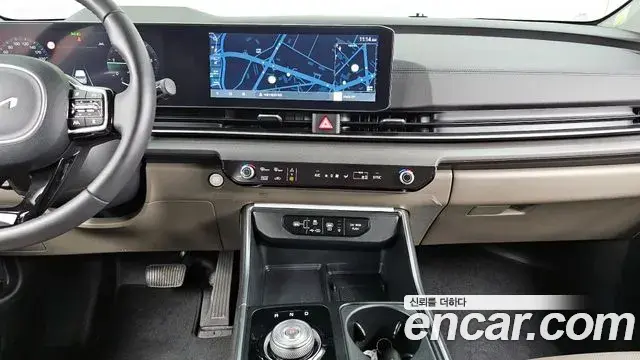 Kia Carnival 2024 — Photo 14/20