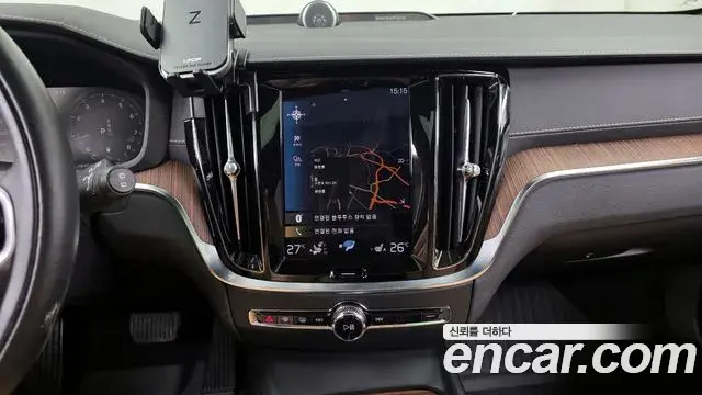 Volvo V60 Cross Country 2021 — ფოტო 16/20
