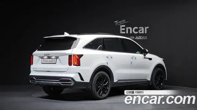 Kia Sorento 2022 — Photo 2/20