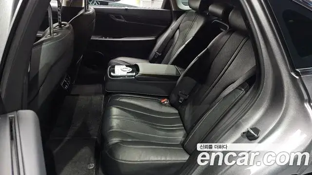 Genesis G80 2021 — Şəkil 19/20