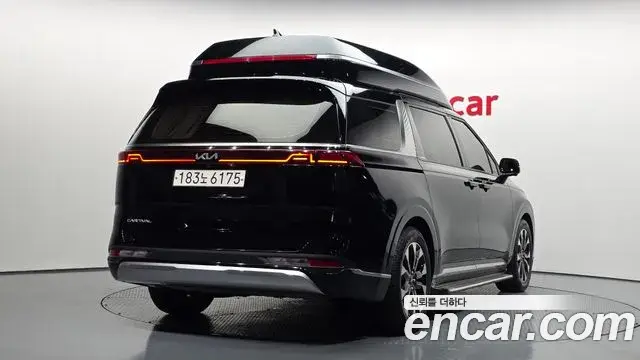 Kia Carnival 2021 — Photo 2/20
