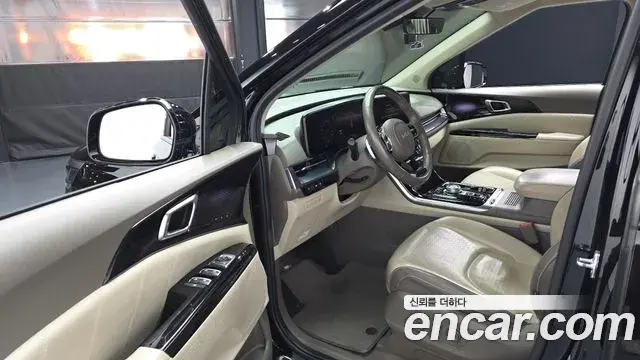 Kia Carnival 2021 — Photo 10/20