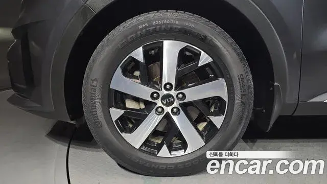 Kia Sorento 2020 — Photo 5/20