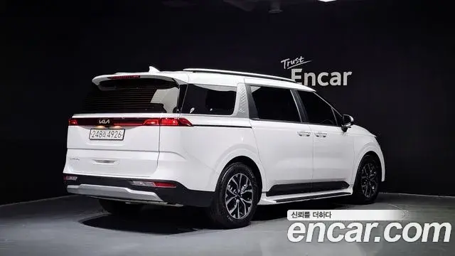 Kia Carnival 2022 — Photo 2/20