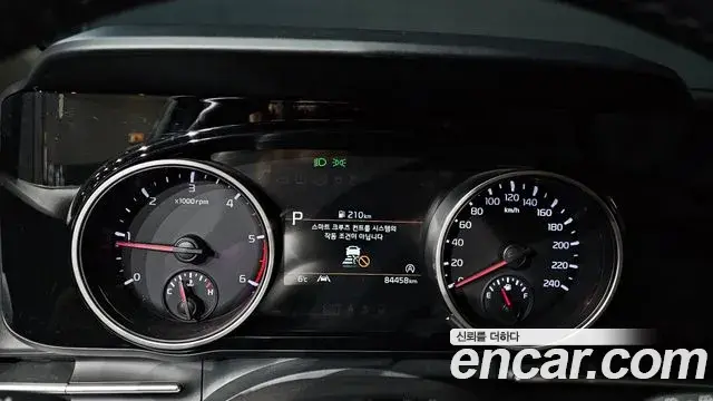 Kia Carnival 2022 — Photo 8/20