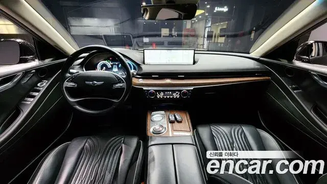 Genesis Electrified G80 2020 — Photo 7/20