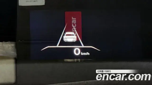 Genesis Electrified G80 2020 — Photo 17/20