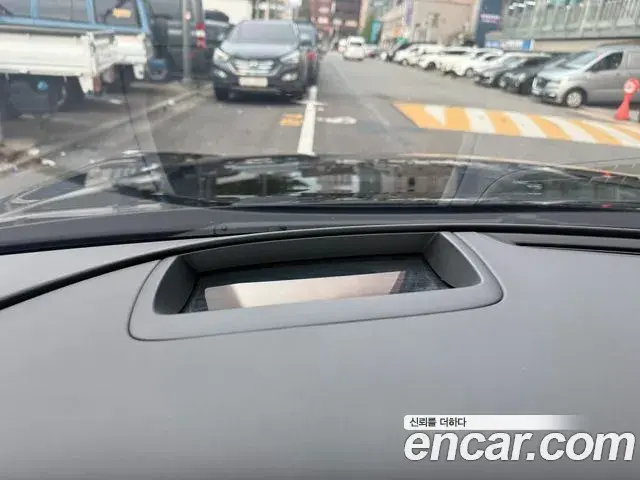 Genesis G90 2022 — Photo 13/20