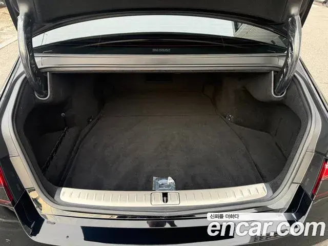 Genesis G90 2022 — Photo 19/20
