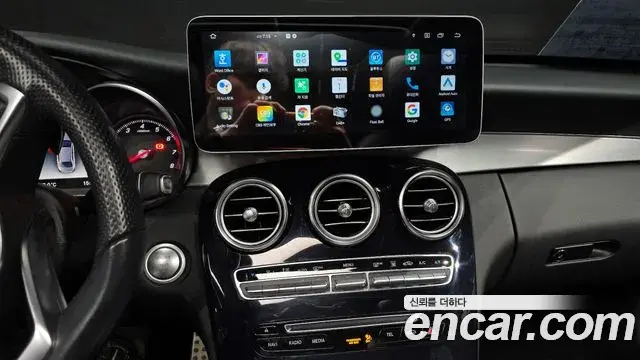 Mercedes-Benz C-Class 2018 — Şəkil 8/20